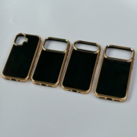 Coque de téléphone en plastique antichoc 2-en-1 avec galvanoplastie à rainures et finition dorée pour iPhone 17 et 15 Pro Phnom Penh