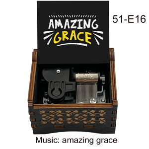 Caja de Música Vintage de Madera con la Canción de Góspel "Amazing Grace", Regalo Cristiano Perfecto - Product Image 3