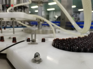 Sciroppo vitaminico di imbottigliamento e risciacquo linea di produzione pasticceria industria alimentare di sciroppo di mais riempimento e sigillatura <span class=keywords><strong>distributore</strong></span> di macchine - Product Image 4