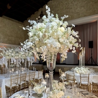 C-260 Vente en gros de boules de fleurs blanches pour centre de table de mariage, centre de table de mariage en roses ivoire pour événements, fêtes, décoration de la maison