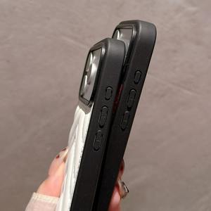 Étui de téléphone portable en cuir PU de luxe avec motif triangulaire matelassé pour <span class=keywords><strong>iPhone</strong></span> 17 Pro Max, <span class=keywords><strong>coque</strong></span> arrière en TPU souple antichoc - Product Image 3