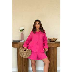 ชุดเซ็ต 2 ชิ้นสำหรับผู้หญิง ขายส่ง เสื้อสีชมพูบานเย็นและกางเกงขาสั้นผ้ามัสลิน ไซส์ XS & XXS สไตล์ทางการและสไตล์คลับ สำหรับใส่เล่นกีฬาในฤดูร้อน - Product Image 2