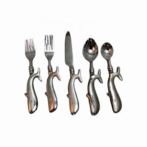 Vente chaude Dolphin Fish Design Ensemble de couverts en acier inoxydable avec miroir polonais écologique et durable pour la rentrée des classes - Product Image 2