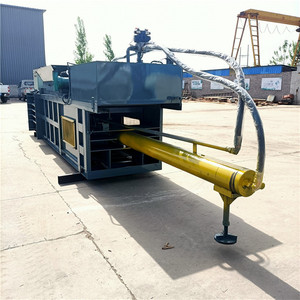 Machine de compactage automatique hydraulique pour bouteilles de boissons, compacteur de bouteilles en plastique pour système de recyclage des déchets - Product Image 1