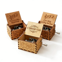 Mini boîte à musique BTS originale à manivelle, design chat