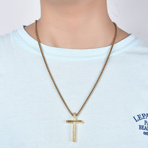Collar con colgante de cruz de acero inoxidable de 45 mm, diseño minimalista para hombres y mujeres, uso diario. - Product Image 1
