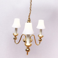 Mini lampe pour maison de poupée 1:12, mini-luminaire LED moderne et simple pour scène OB11, lustre à trois têtes avec abat-jour blanc, fonctionne et éclaire