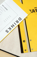 Porte-menu en bois contreplaqué avec fixation en similicuir, gravure simple et personnalisée, pour restaurants et cafés, avec support pour menus et cartes des vins