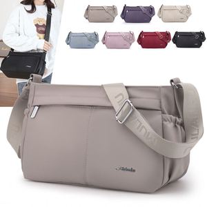 Nouveau Sac à Main de Voyage Décontracté pour <span class=keywords><strong>Femme</strong></span> 2025, Grande Capacité, Motif Géométrique, en Nylon, avec Bandoulière Réglable - Product Image 1