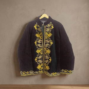 Chaqueta Bomber de Invierno de Lujo, Negra, de Terciopelo, Hecha a Mano, Transpirable, con Bordado de Hilo Dorado Zardozi, de Manga Larga - Product Image 3