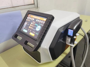 เครื่องกำจัดขนถาวรด้วยเลเซอร์แบบตั้งโต๊ะ Ai Diode Laser Hair Removal Diode Laser Hair Removal 808nm 110v จากผู้ผลิต - Product Image 3