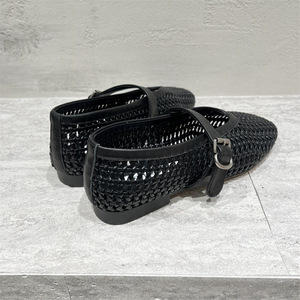 Zapatos Planos Mary Jane de Malla con Punta Redonda y Correa en T con Hebilla, Transpirables, para Mujer, Estilo Verano, Blanco y Negro - Product Image 4