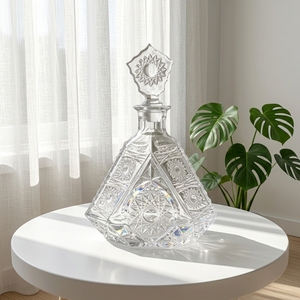 Decantador de <span class=keywords><strong>Vino</strong></span> de Cristal Transparente de Lujo con Diseño Triangular Clásico DH de 780 ml, Botella de Vidrio con Tapón, Decoración Moderna para <span class=keywords><strong>el</strong></span> Hogar y Fiestas - Product Image 4