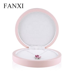 กล่องบรรจุภัณฑ์ทำจากไม้ของขวัญเคลือบสีชมพูทรงกลมโรแมนติกตามสั่งของ Fanxi - Product Image 5