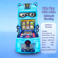 Une variété de machines de jeux de tir pour enfants et enfants mignons, avec des codes à scanner et des jeux à pièces