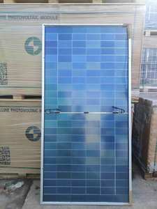 แผงโซลาร์เซลล์ <span class=keywords><strong>Astronergy</strong></span> 550w แบบกระจกสองชั้น <span class=keywords><strong>540w</strong></span> 545w 555w 560w โมดูล PV ซีรีส์ Topcon Bifacial - Product Image 2