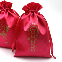 Vente en gros Pochette cadeau écologique en satin de soie de style chinois avec cordon de serrage en stock