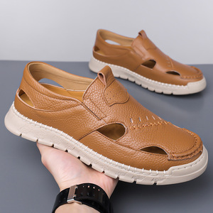 รองเท้าแตะหนังลำลองสำหรับบุรุษ ระบายอากาศได้ดี สวมใส่สบาย แบบสวมเปิดส้น พื้นนุ่ม รองเท้าขับรถ สีเบจ ไซส์ผู้ใหญ่ 40-45 - Product Image 2
