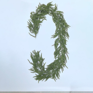 Guirlande de Noël artificielle Kunshengda en résine de pin de Norfolk, texture en caoutchouc souple, décoration verte, plusieurs longueurs - Product Image 2