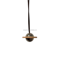Diffuseur de parfum de voiture haut de gamme à clipser sur grille d'aération en cuir, longue durée, avec tampons parfumés pour l'intérieur du véhicule