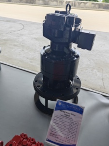 Moteur hydraulique oscillant FSM30A 35,2 cm³/<span class=keywords><strong>rev</strong></span> 1704 tr/min pour excavatrice de 5-6 tonnes, pièce de machinerie de construction de haute qualité - Product Image 2