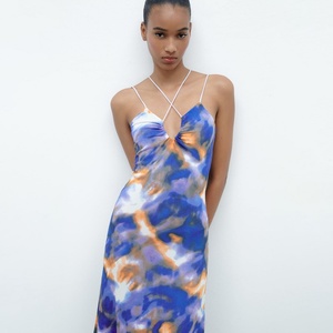 เดรสไหมพรมแขนกุดคอ halter ลายมัดย้อมสำหรับผู้หญิงคอลเลคชั่นฤดูร้อน - Product Image 2