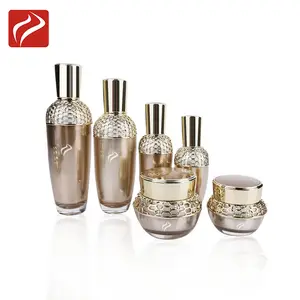 30ml 50ml 100ml neue Produkte Luxus Gold Kosmetik verpackungen Sets Korea Stil Acryl Lotion Flasche und Glas