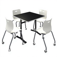 Table à manger carrée en bois moderne et durable avec 4 chaises mobiles, résistante à l'eau, pour usage commercial