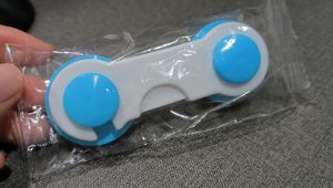 Verrou de tiroir en plastique durable à l'épreuve des enfants, protection de sécurité pour armoire de bébé, emballage blanc - Product Image 4