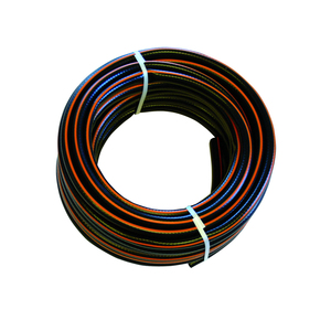 Tuyau d'alimentation en eau sécurisé de 25 mm avec connecteurs à pince non toxiques pour camping-car, marine et camping - Product Image 1