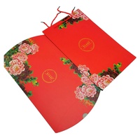 Boîtes rigides festives rouges personnalisées (carton) imprimées en offset pour l'emballage de foulards en soie, de châles et de vêtements