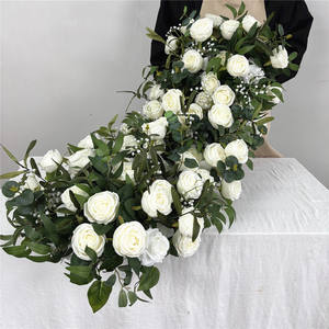 Flores de Mesa Blancas de Alta Calidad con Follaje, Personalización para Bodas, Camino de Mesa de Flores Artificiales - Product Image 1