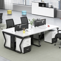 Table de conférence de bureau moderne modulaire en bois de haute qualité avec pieds tubulaires durables et design de panneau fonctionnel pour usage commercial