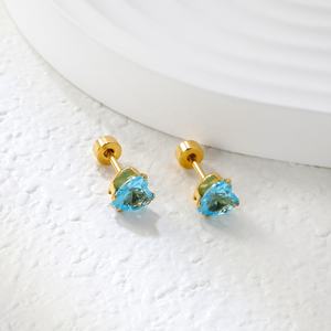 ต่างหูสแตนเลสทรงหัวใจ ป้องกันการแพ้ ปราศจากนิกเกิล ชุบทอง 18K ประดับเพชรสีน้ำเงิน แบบเกลียว สำหรับผู้หญิง - Product Image 3