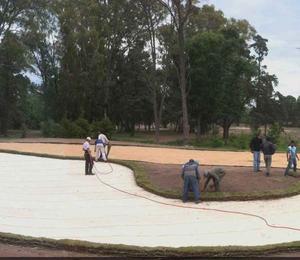 Tapis de <span class=keywords><strong>drainage</strong></span> pour bunker de golf résistant aux UV de 10 mm, anti-moisissure, en fibre, résistant aux intempéries, pour la reconstruction des bunkers - Product Image 4