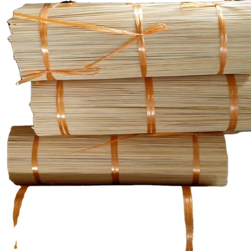 Fragranze su ordinazione del bastone di incenso di Agarbatti di bambù crudo naturale a 19 pollici fatte a macchina su ordinazione del Vietnam