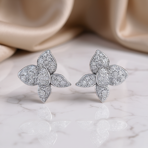 Orecchini con Diamanti Bianchi Champagne, Gioielli Raffinati in Oro Bianco con Diamanti Naturali Taglio a Pera, Stile Romantico per Matrimonio - Product Image 2