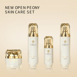 Set de Cuidado de la Piel Krone Personalizado con Suero Hidratante, Humectante e Iluminador de Extracto Natural de Raíz de Peonía, Ácido Hialurónico y Niacinamida - Product Image 2