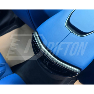 Kits de interiores de fibra de carbono visible Purosangue, cubiertas para las rejillas de ventilación traseras del aire acondicionado para Ferrari FUV - Product Image 3