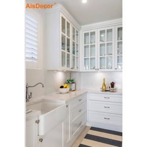 Soluzione Architettonica Completa Australiana: Cucina in Stile Hampton con Finitura Laccata Opaca e Design per Tutta la Casa - Product Image 6