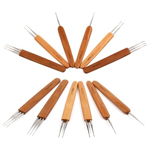 Uncinetto per Dreadlocks in Acciaio Inossidabile con Manico in Legno di Bambù 0.5mm 0.75mm, Strumento per <span class=keywords><strong>Extension</strong></span> Capelli, Personalizzabile con Logo, Vendita all'Ingrosso - Product Image 4