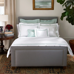 Ropa de <span class=keywords><strong>cama</strong></span> de hotel Líneas bordadas en fundas de edredón y fundas de almohada Sábana plana Juego de <span class=keywords><strong>cama</strong></span> blanco - Product Image 1