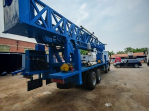 เครื่องเจาะบ่อน้ำแบบติดตั้งบนรถบรรทุก รุ่น BWR-400 สำหรับเจาะหลุมเจาะลึก 450 เมตร - Product Image 5