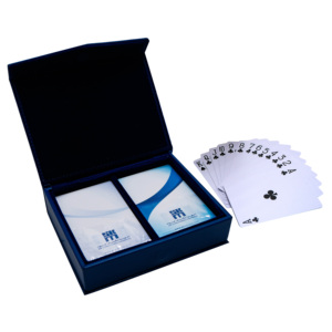 Naipes de póquer con logotipo personalizado <span class=keywords><strong>VIP</strong></span> para Casino impreso arte de madera 0,3mm 100% plástico resistente al agua con caja de papel para eventos familiares - Product Image 4
