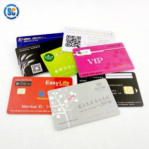 Logo de luxe imprimé brillant Code QR carte <span class=keywords><strong>postale</strong></span> cartes de remerciement de voeux de mariage carte VIP de crédit cartes de visite en plastique PVC personnalisées - Product Image 2
