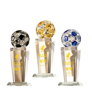 Trophée de football en cristal taillé diamant Pujiang Wenyue personnalisable pour récompenses et objets commémoratifs Style A Style B - Product Image 3