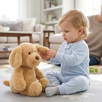 Peluche chien assis avec pattes rondes et nez brun pour collections de chiots et d'animaux de compagnie