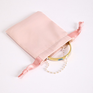 Sacs en satin avec cordon de serrage 8x10cm, pochettes de rangement pour bijoux, gris, noir, bleu marine, rose - Product Image 2