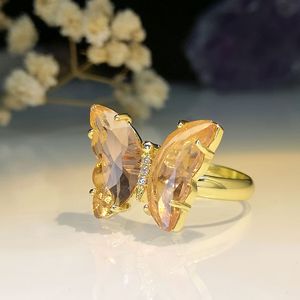 Anello Aperto a Farfalla dal Design Creativo, Regolabile, per Uso Quotidiano Femminile - Product Image 3