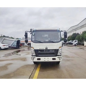 Camion compacteur de déchets Sinotruck Howo RHD 6 tonnes, neuf, prix d'usine, à vendre - Product Image 4